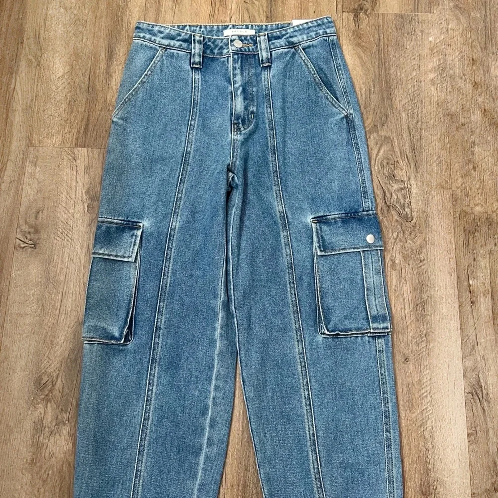PacSun Baggy Cargo Jeans Blue Medium Wash High Rise Jogger Denim Jeans 26 NWT